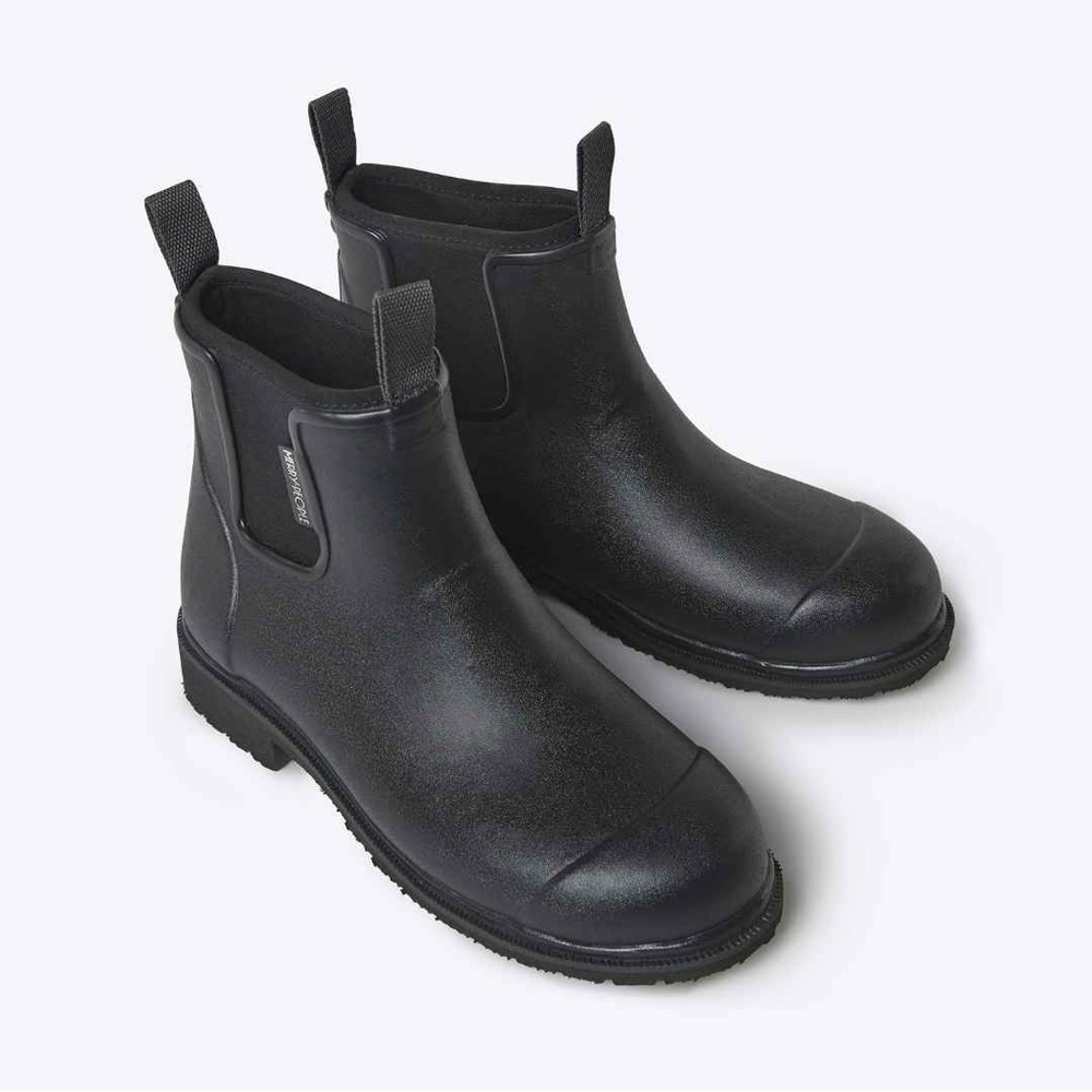 Bobbi Rain Boot // Black & Black // Size 6